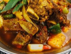Pindang Tulang Khas Palembang, Kuliner Legendaris dengan Kuah Asam Pedas yang Menggoda Selera